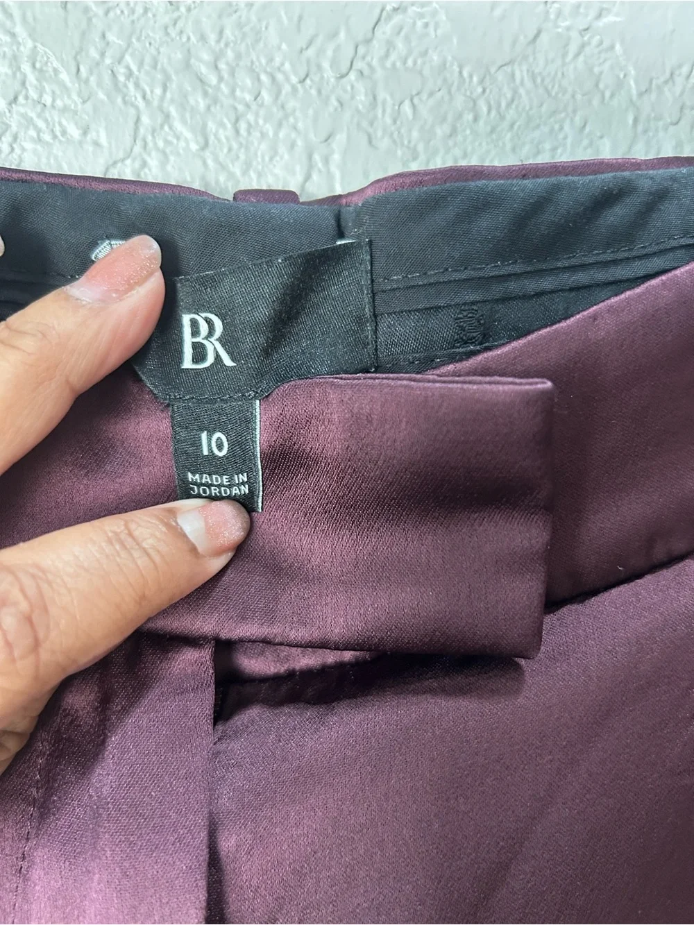 Women’s Pleated Dress Pants in Deep Plum